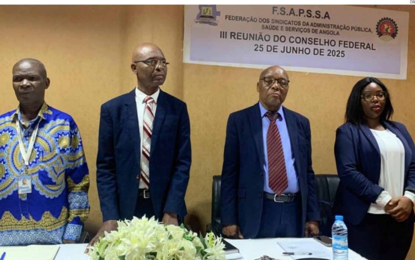 ANGOLA : Sindicalistas querem revisãode critérios de 60 folhas salariais para reforma de funcionários