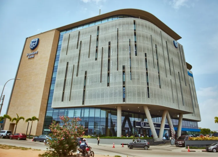 Standard Bank é o que melhor paga aos seus colaboradores