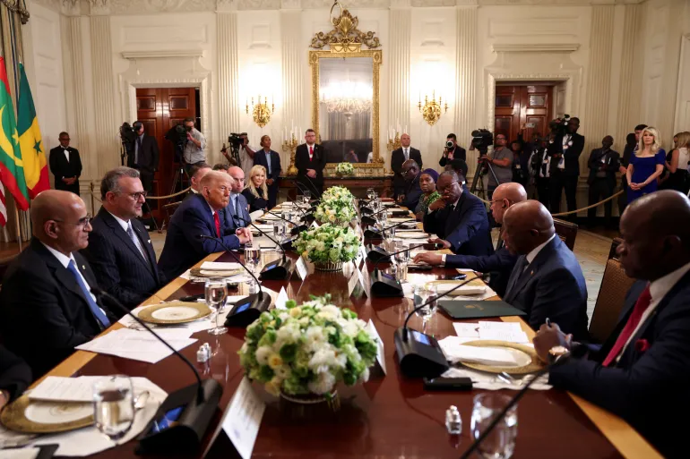 Donald Trump acolheu o fórum comercial EUA-África, de três dias, na Casa Branca, com a presença de vários líderes africanos,João Lourenço, presidente da União Africana, não foi convidado