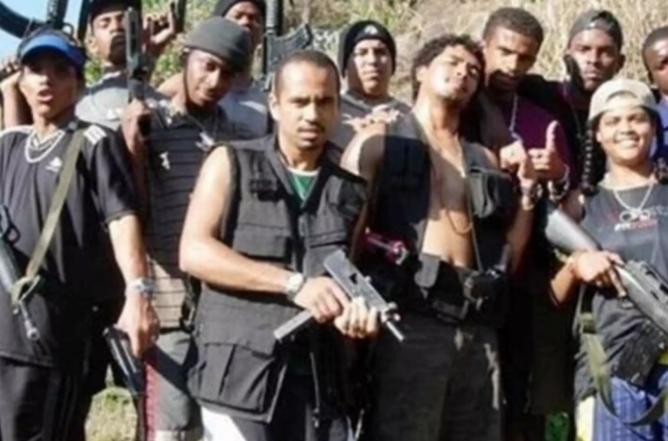 Argentina anuncia força-tarefa contra narcotraficantes do Brasil