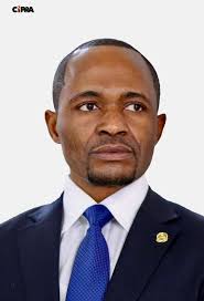 Moxico Leste e os Projetos de Desenvolvimento sob a Liderança de Crispiniano dos Santos