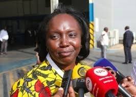 Silvia Lutucuta afunda Ministério da Saúde em Angola