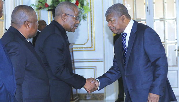 O Presidente da República, João Lourenço, deu posse a novos novos responsáveis do Executivo para reforçar a administração provincial e central