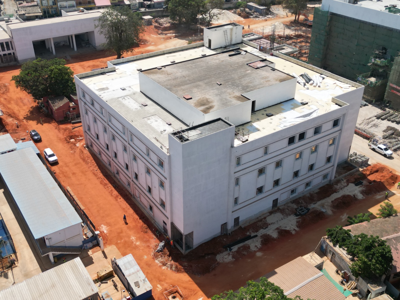 🔴 ÚLTIMA HORA — Obras do novo Hospital Américo Boavida deverão estar concluídas no primeiro semestre de 2027