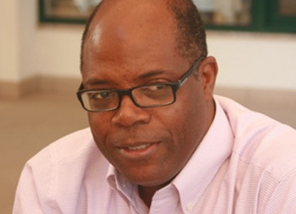 ADVOGADO DO POVO : David Mendes prevê derrota da oposição e diz que Higino Carneiro seria “humilhado nas urnas” se confrontar MPLA